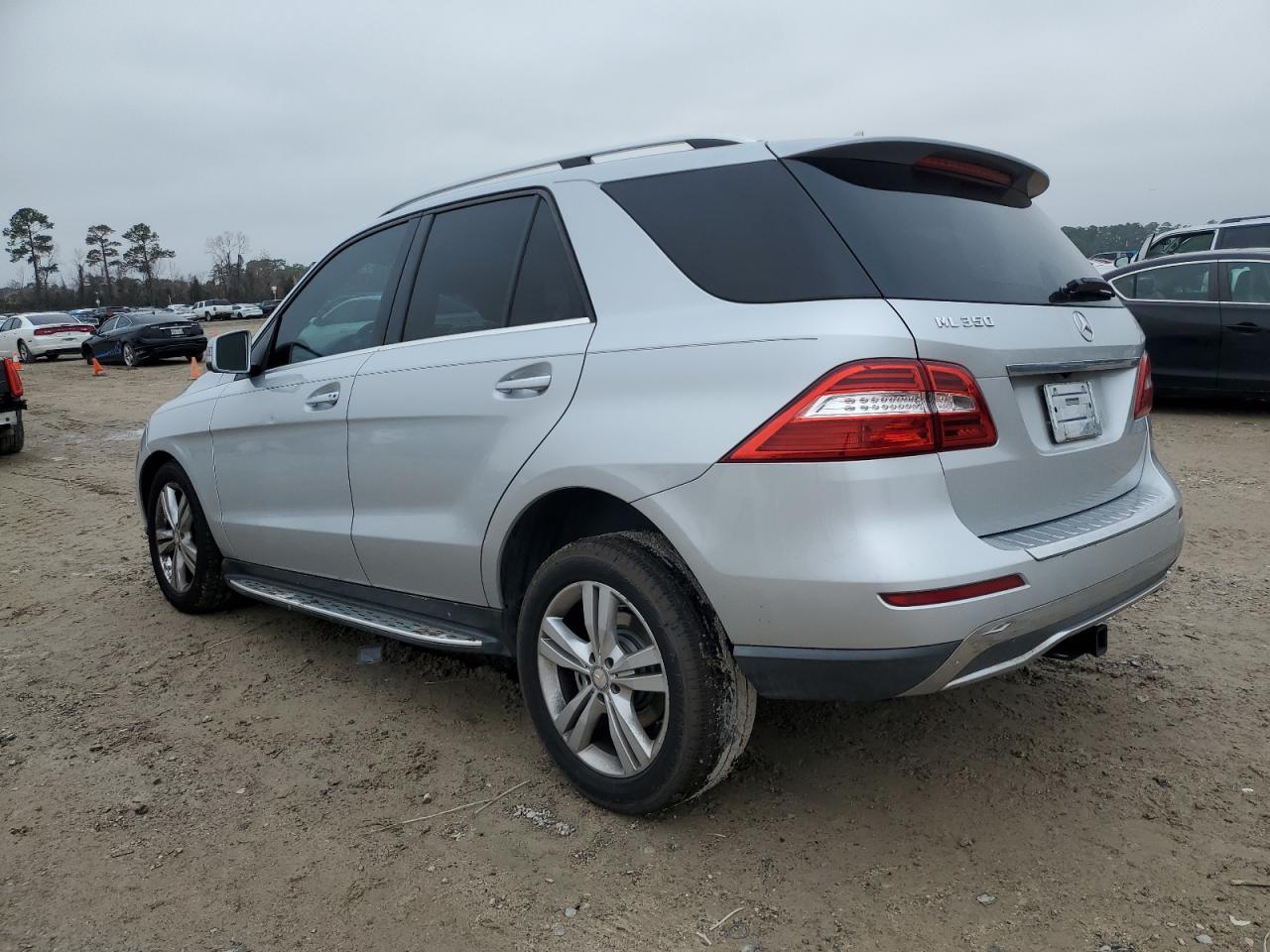 2013 Mercedes-Benz M-klasse VIN 4JGDA5JBXDA216882 Copart auction photo, front end / side damage thumbnail 2