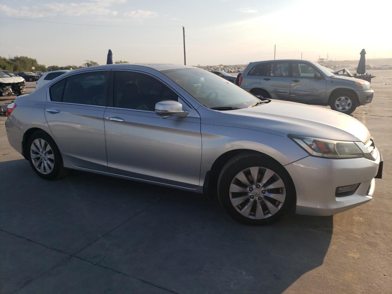 2014 Honda Accord VIN 1HGCR2F81EA174612 Copart auction photo, rear end / front end damage thumbnail 4
