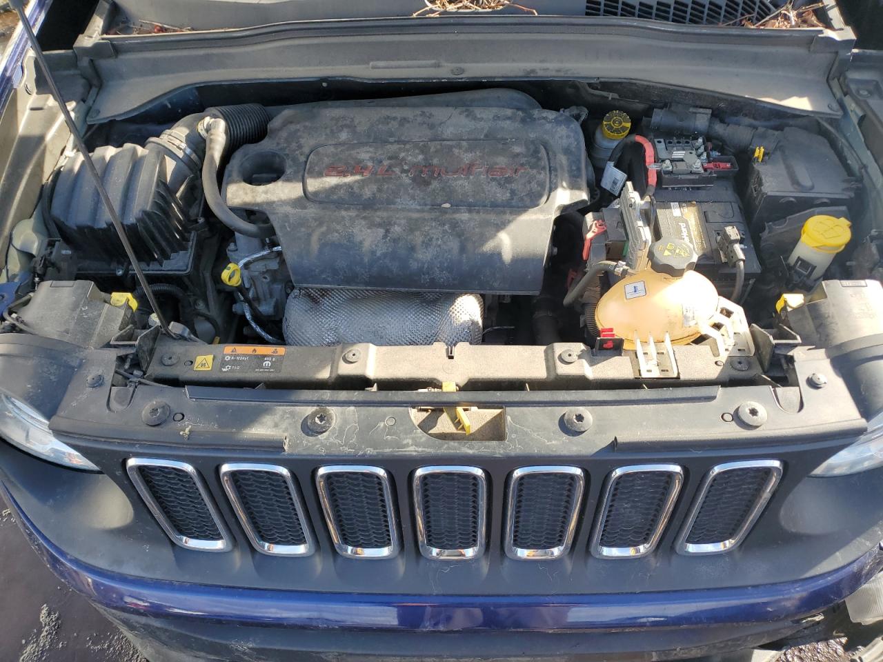 2016 Jeep Renegade VIN ZACCJBBT9GPD75936 Copart auction photo, front end / minor dent/scratches damage thumbnail 12