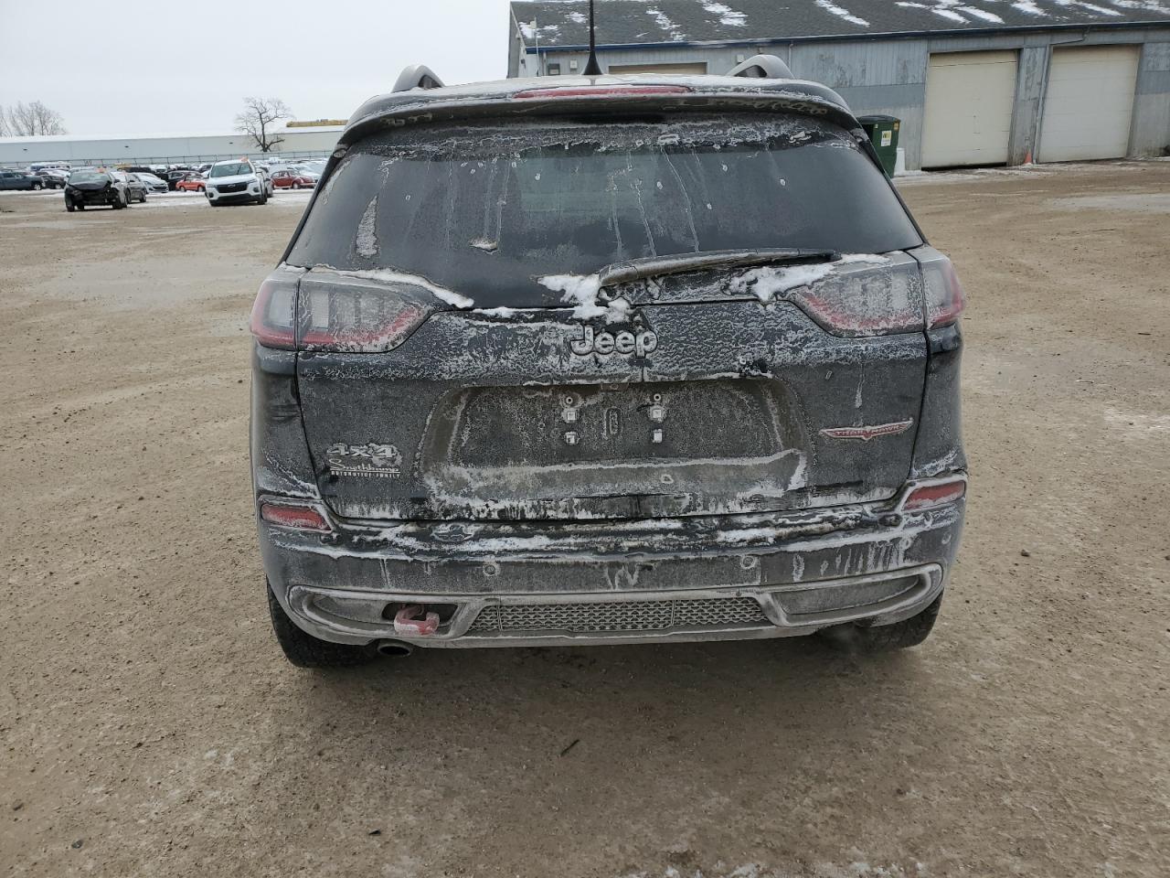 2020 Jeep Cherokee VIN 1C4PJMBX5LD527302 Copart auction photo, side / mechanical damage thumbnail 6