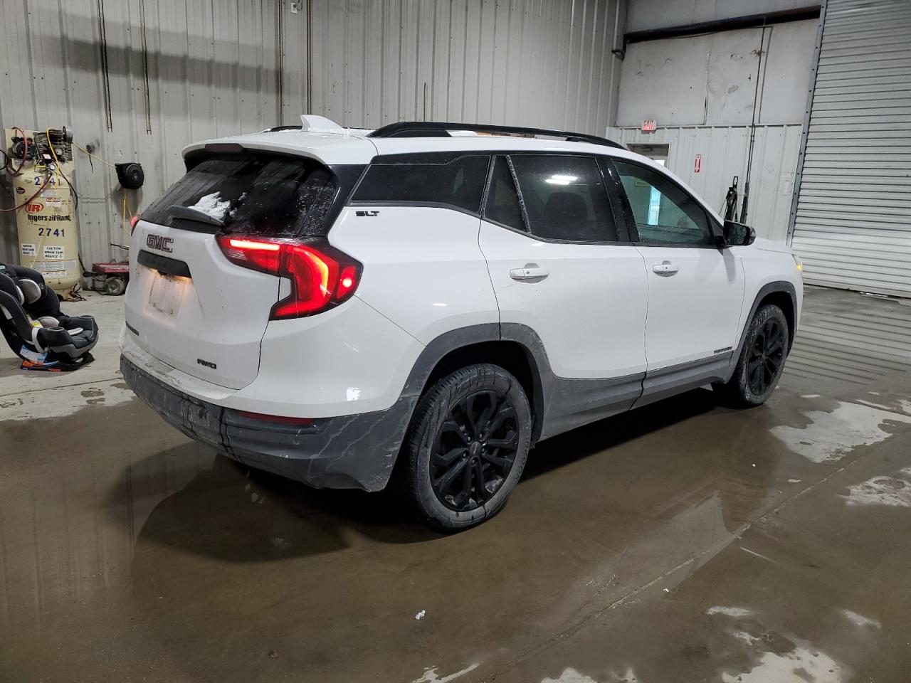 2020 GMC Terrain VIN 3GKALVEV3LL326450 Copart auction photo, side / front end damage thumbnail 3