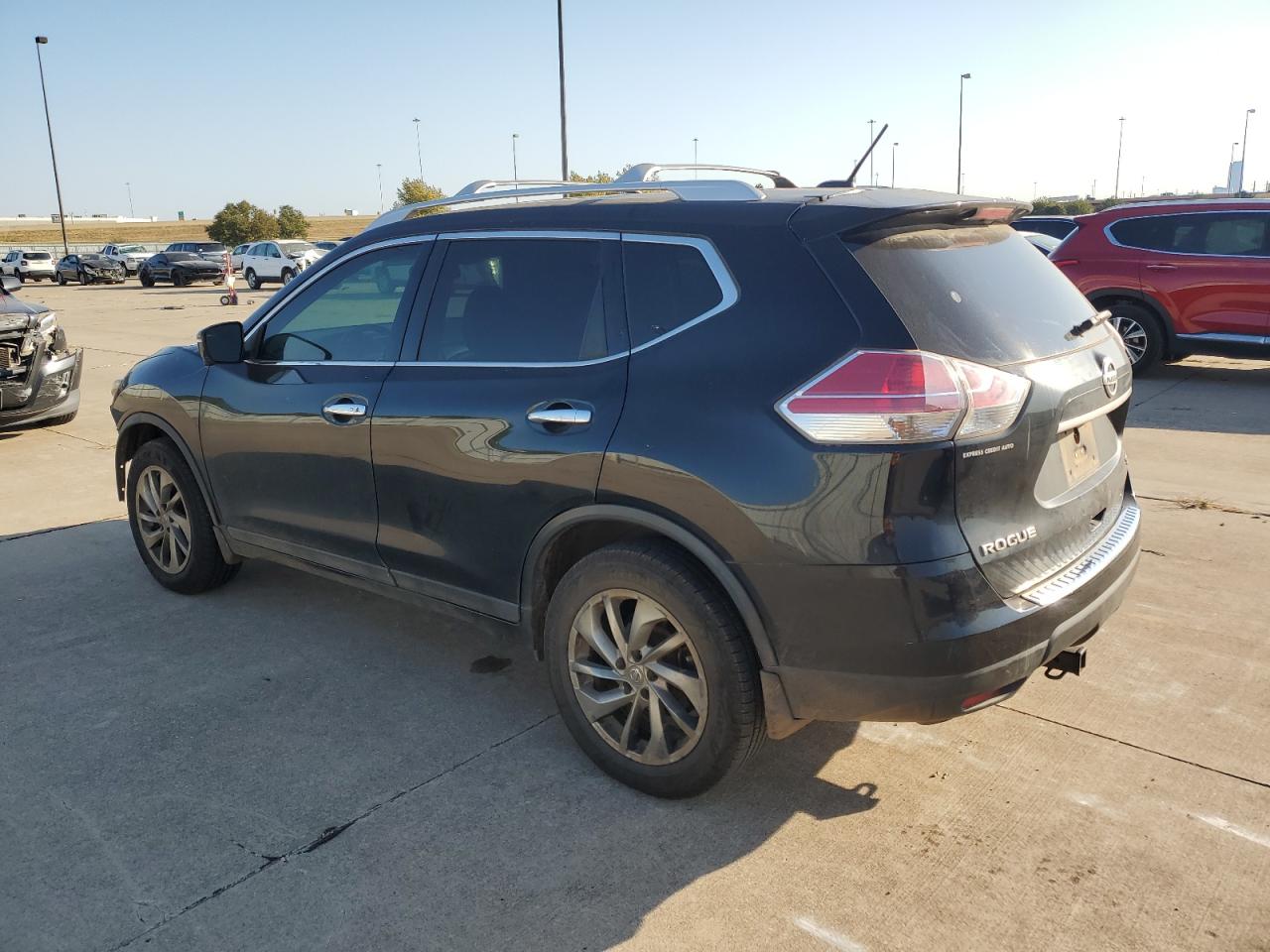 2015 Nissan Rogue VIN 5N1AT2MV0FC848427 Copart auction photo, front end / minor dent/scratches damage thumbnail 2