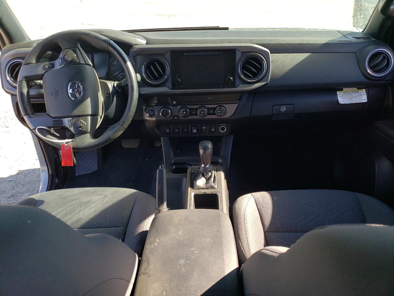 2019 Toyota Tacoma VIN 3TMCZ5AN5KM273333 Copart auction photo, all over damage thumbnail 8