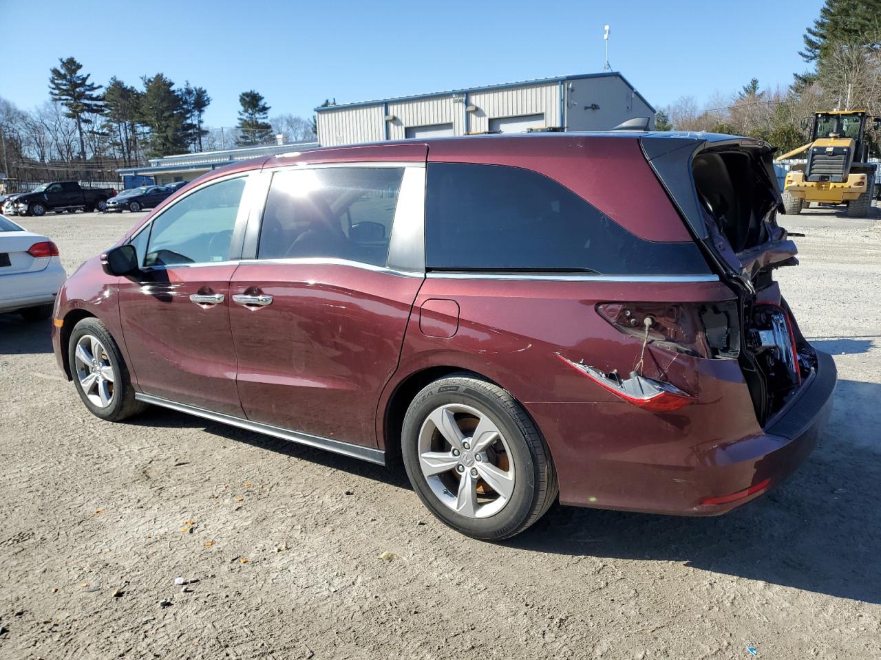2020 Honda Odyssey VIN 5FNRL6H79LB041137 Copart auction photo, rear end damage thumbnail 2