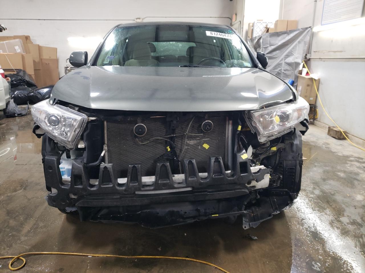 2012 Toyota Highlander VIN 5TDBK3EH8CS112307 Copart auction photo, front end damage thumbnail 5