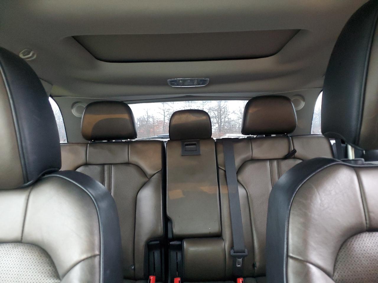 2011 Lincoln MKX VIN 2LMDJ8JK4BBJ05848 Copart auction photo, front end / minor dent/scratches damage thumbnail 10
