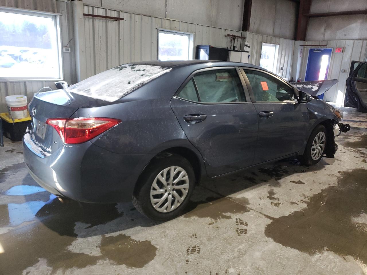 2017 Toyota Corolla VIN 2T1BURHE0HC812806 Copart auction photo, front end damage thumbnail 3
