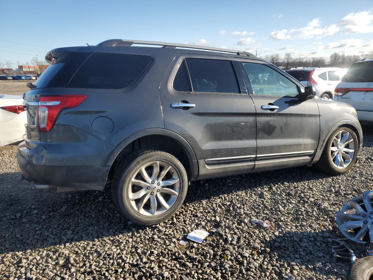 2015 Ford Explorer VIN 1FM5K7F82FGB48992 Copart auction photo, front end damage thumbnail 3