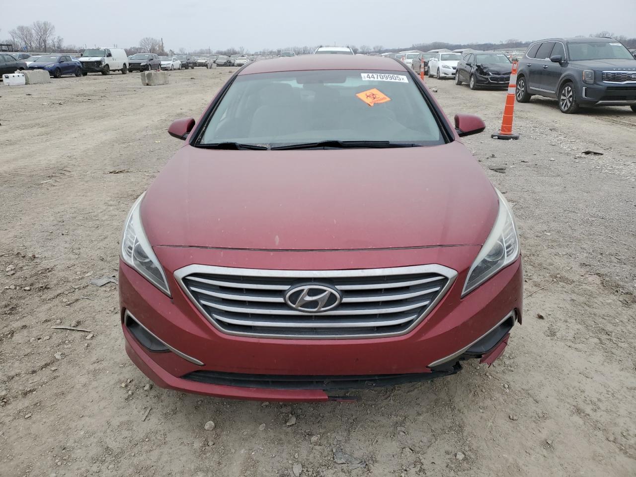 2016 Hyundai Sonata VIN 5NPE24AF0GH411809 Copart auction photo, vandalism damage thumbnail 5