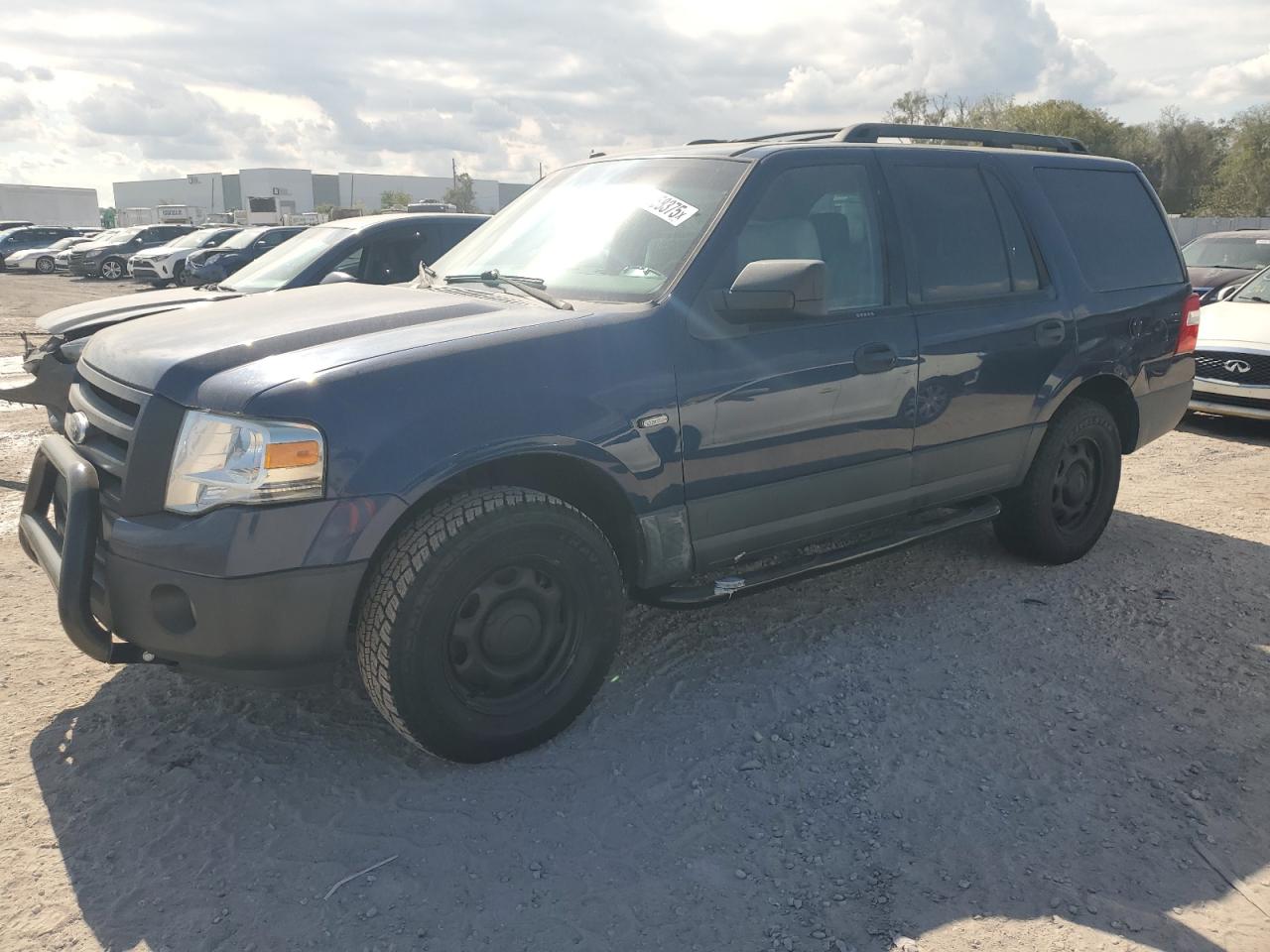 2011 Ford Expedition VIN 1FMJU1G56BEF36808