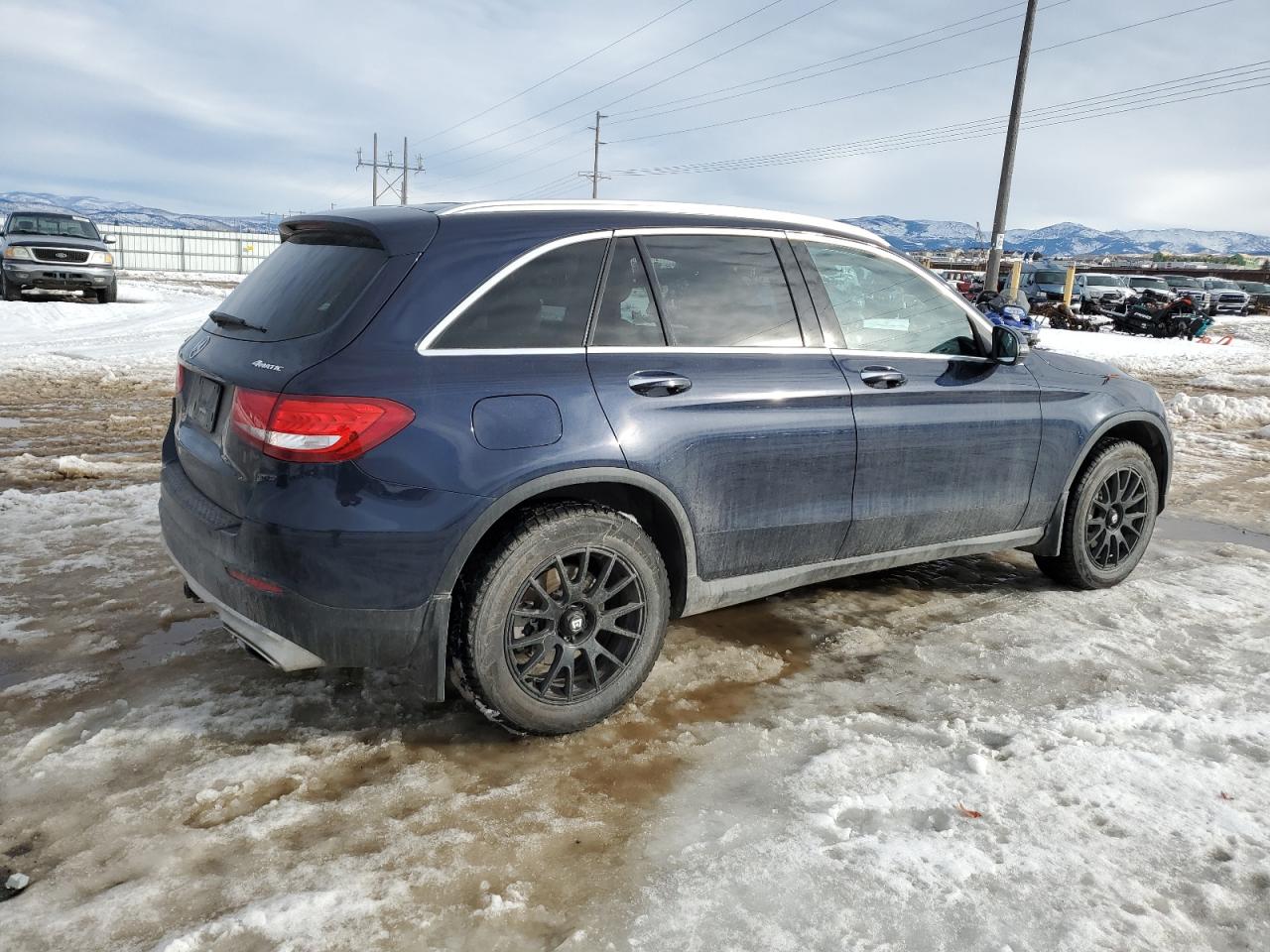 2017 Mercedes-Benz GLC VIN WDC0G4KB7HV007392 Copart auction photo, rear end / side damage thumbnail 3