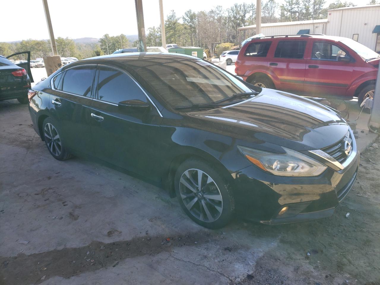 2017 Nissan Altima VIN 1N4AL3AP1HN350492 Copart auction photo, front end damage thumbnail 4