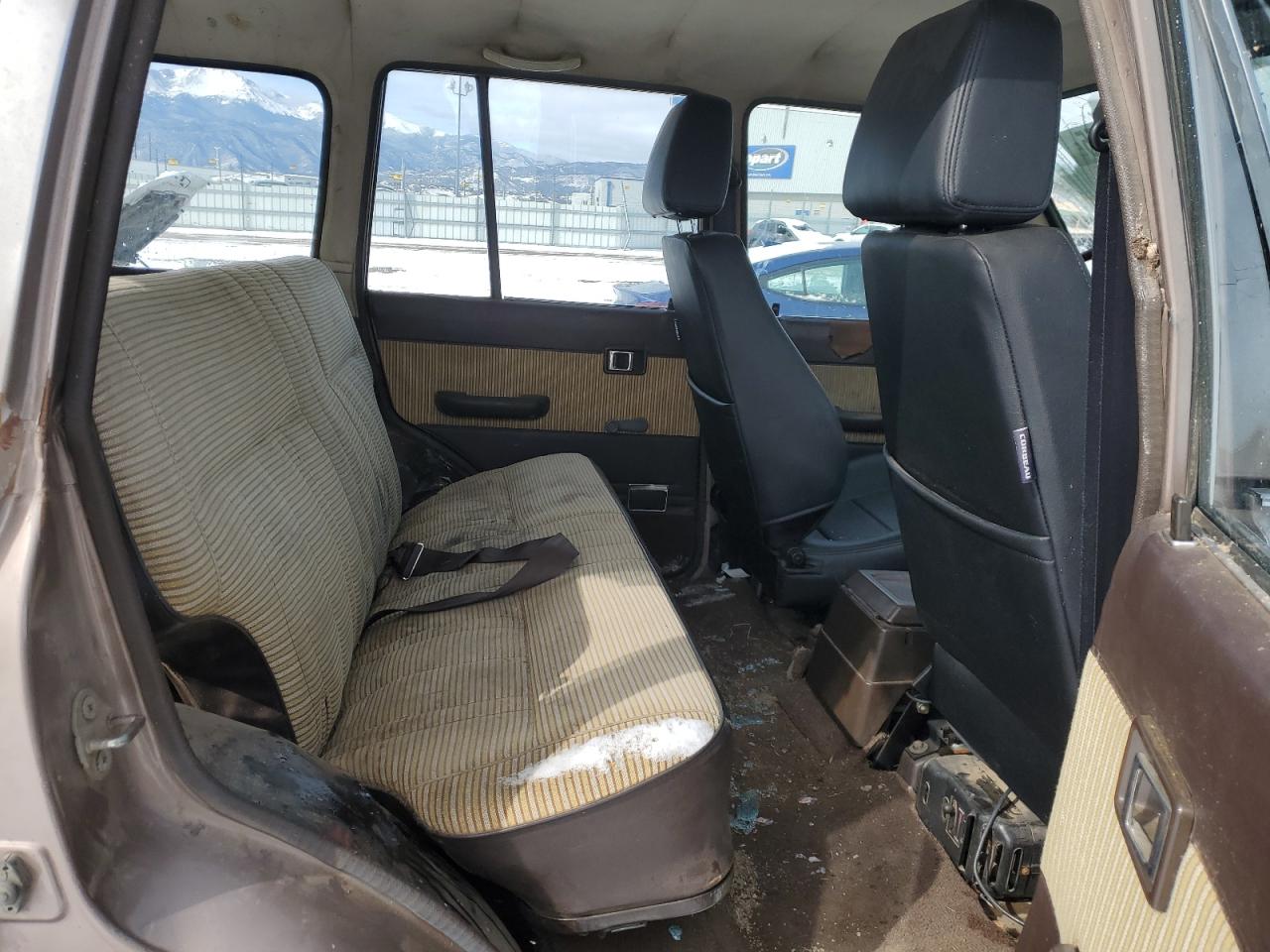 1985 Toyota Land Cruiser VIN JT3FJ60G8F1127643 Copart auction photo, all over damage thumbnail 11