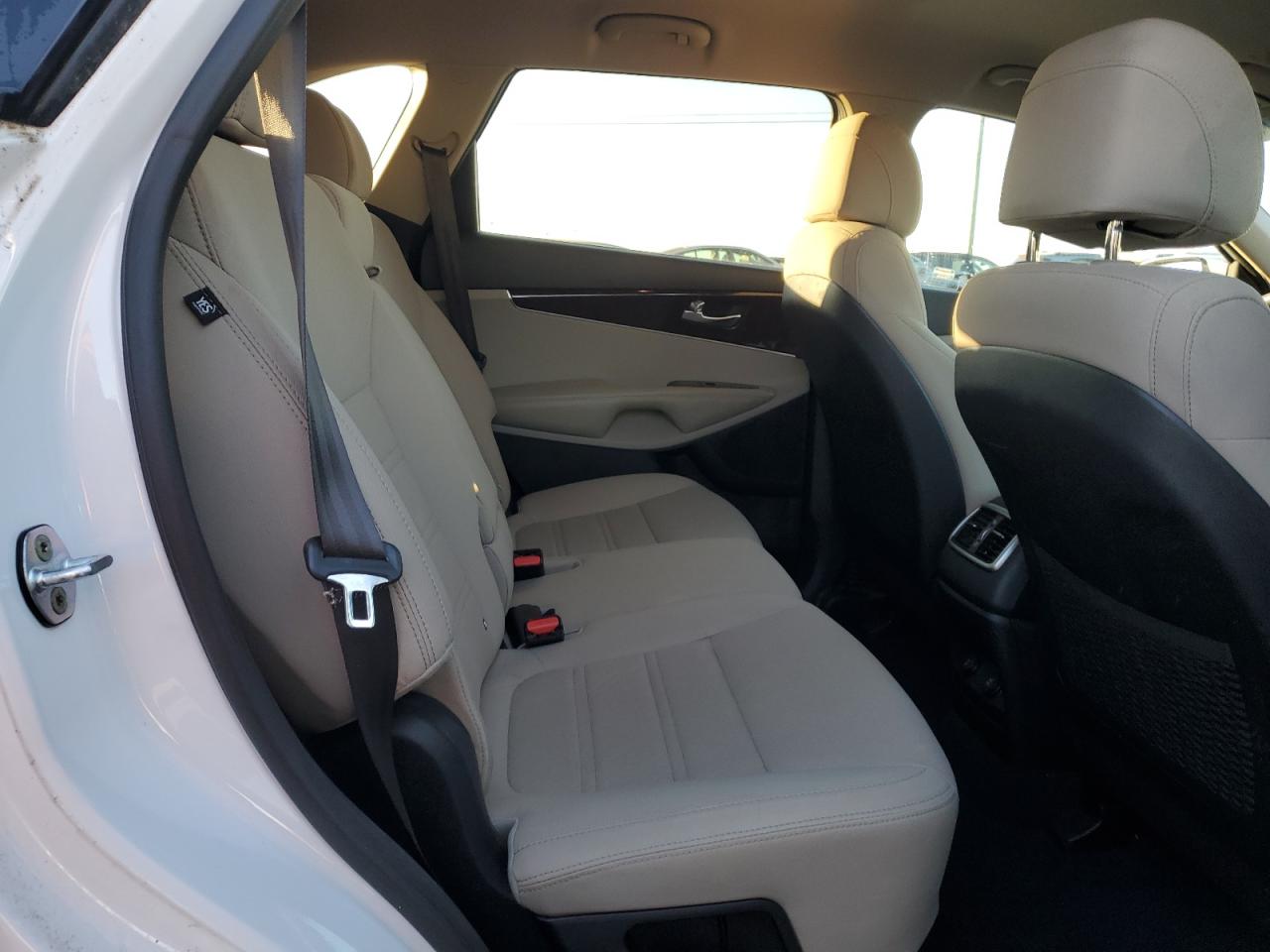2017 KIA Sorento VIN 5XYPG4A33HG202444 Copart auction photo, side / front end damage thumbnail 11