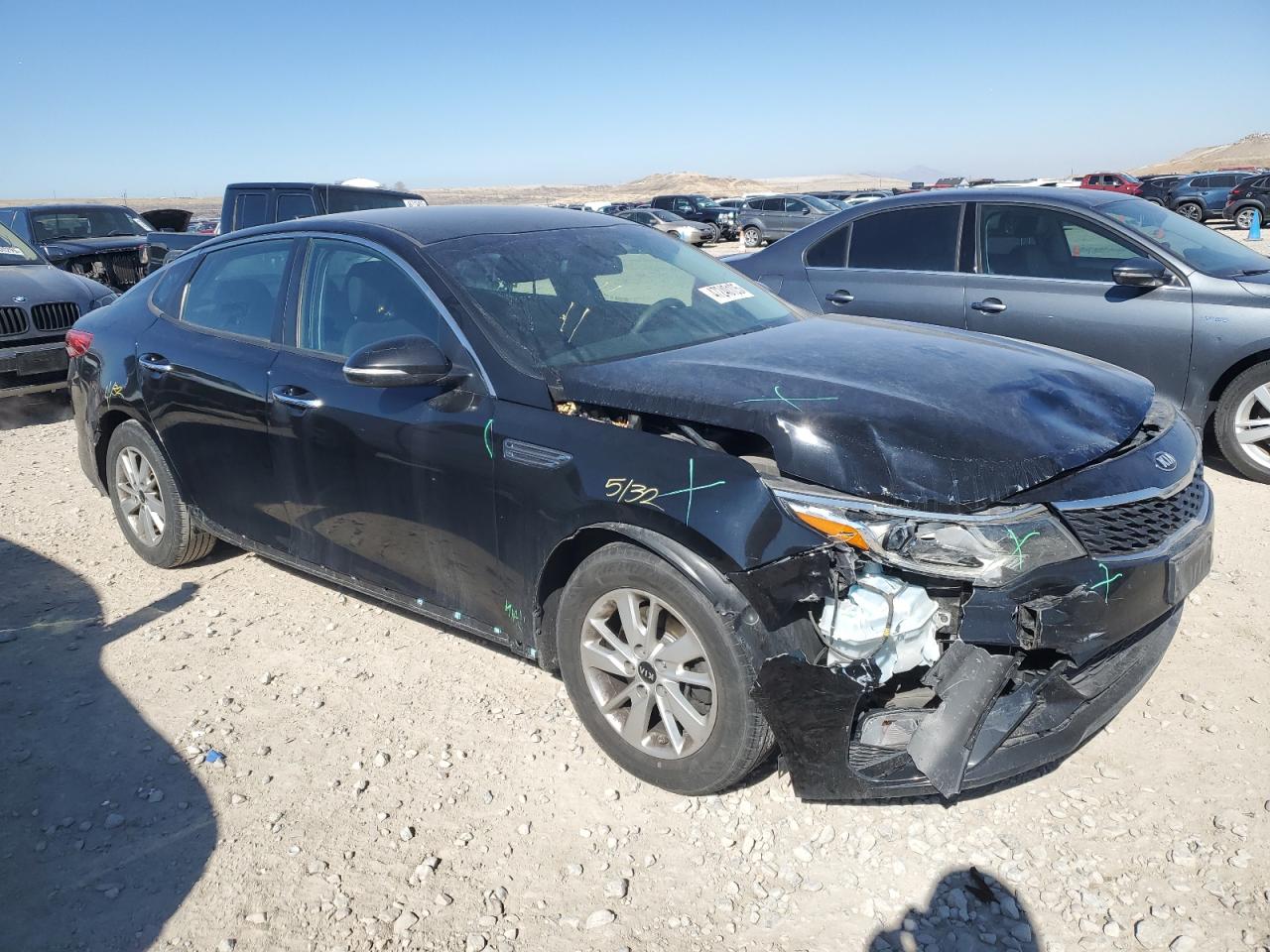 2019 KIA Optima VIN 5XXGT4L34KG277514 Copart auction photo, front end damage thumbnail 4