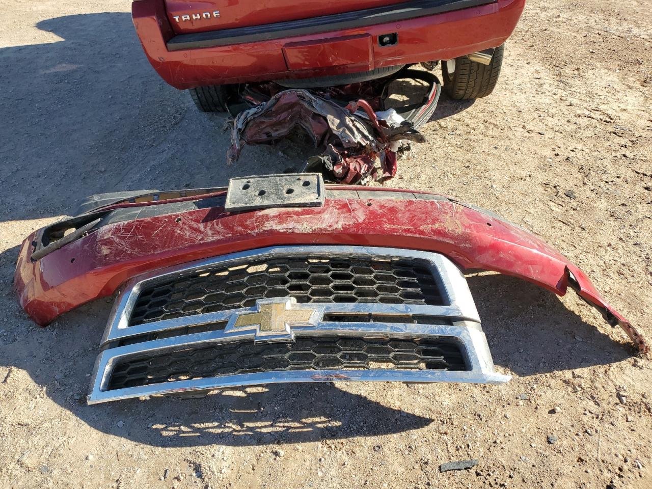 2015 Chevrolet Tahoe VIN 1GNSCBKCXFR158943 Copart auction photo, all over damage thumbnail 14