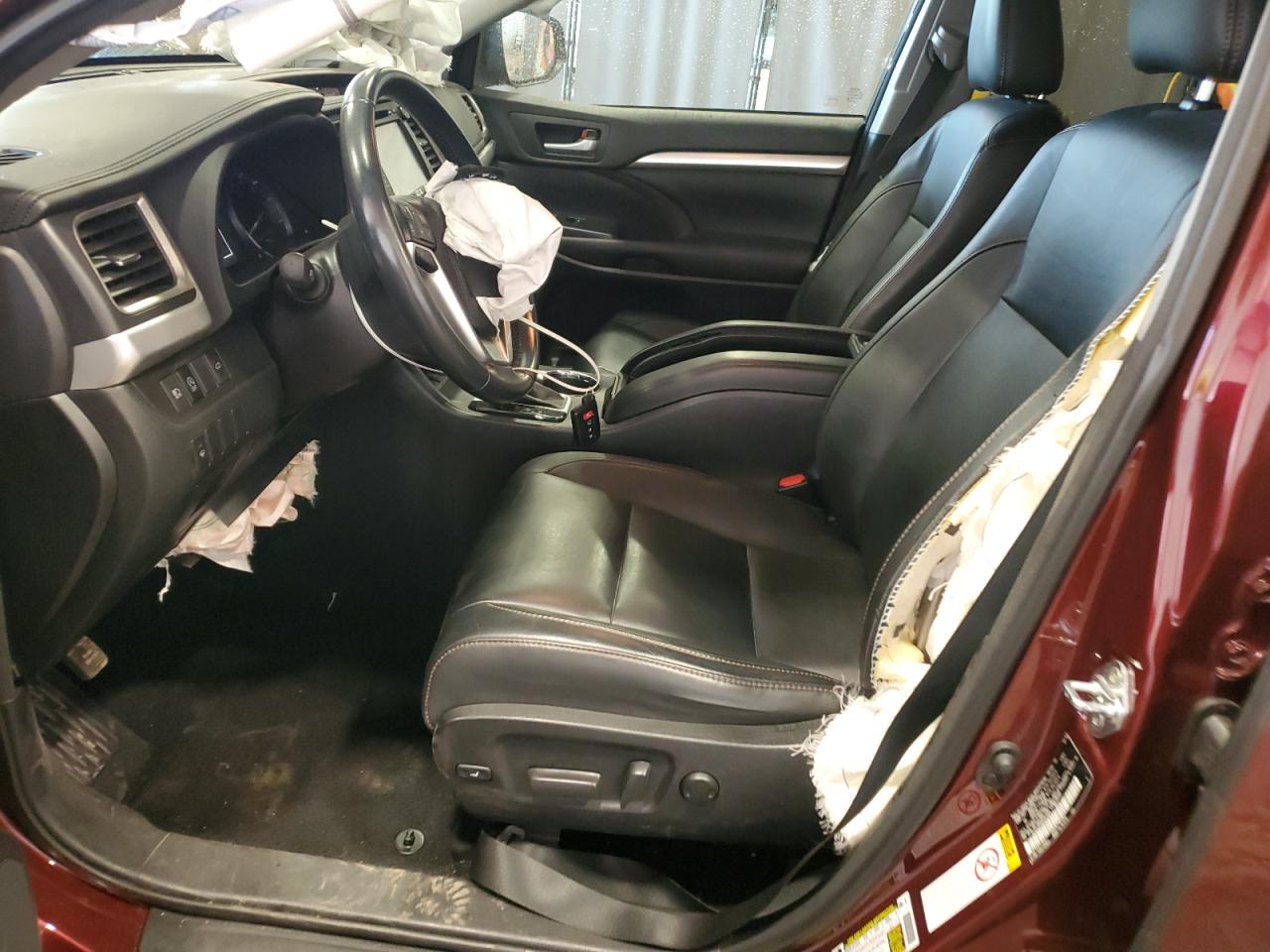 2017 Toyota Highlander VIN 5TDJZRFH4HS373854 Copart auction photo, front end damage thumbnail 7