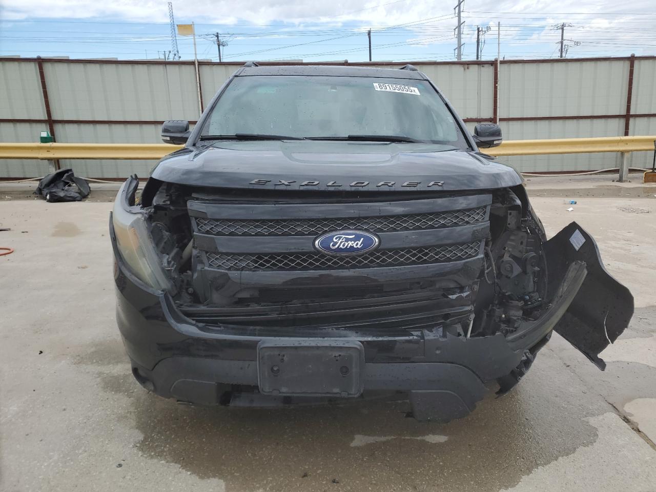 2015 Ford Explorer VIN 1FM5K8GT6FGB27247 Copart auction photo, front end / minor dent/scratches damage thumbnail 5