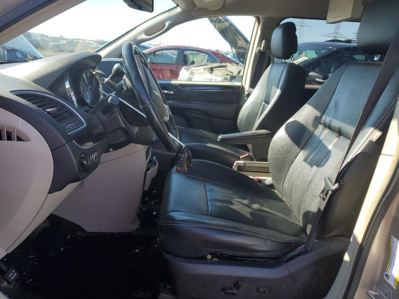 2016 Chrysler Town & Country VIN 2C4RC1AG6GR247068 Copart auction photo, front end damage thumbnail 7