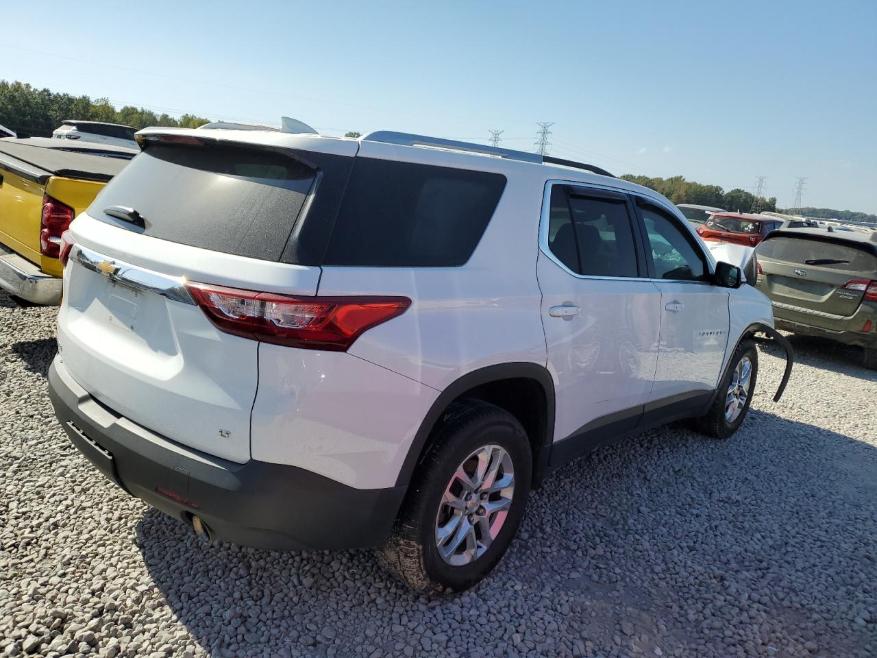 2018 Chevrolet Traverse VIN 1GNERGKW7JJ210880 Copart auction photo, front end damage thumbnail 3