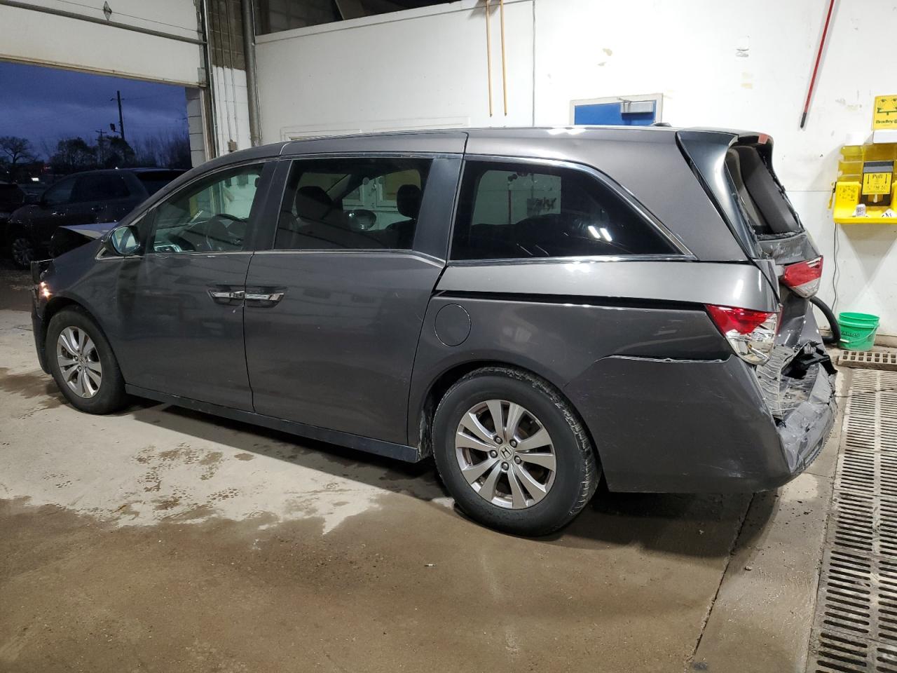 2014 Honda Odyssey VIN 5FNRL5H60EB084852 Copart auction photo, rear end / front end damage thumbnail 2