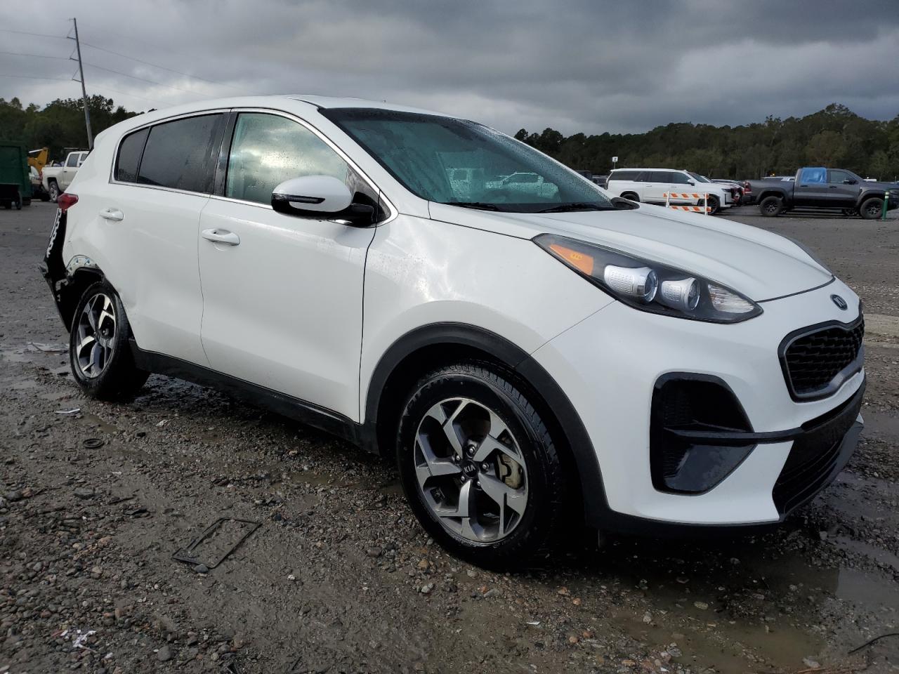 2020 KIA Sportage VIN KNDPM3AC2L7827555 Copart auction photo, rear end / side damage thumbnail 4