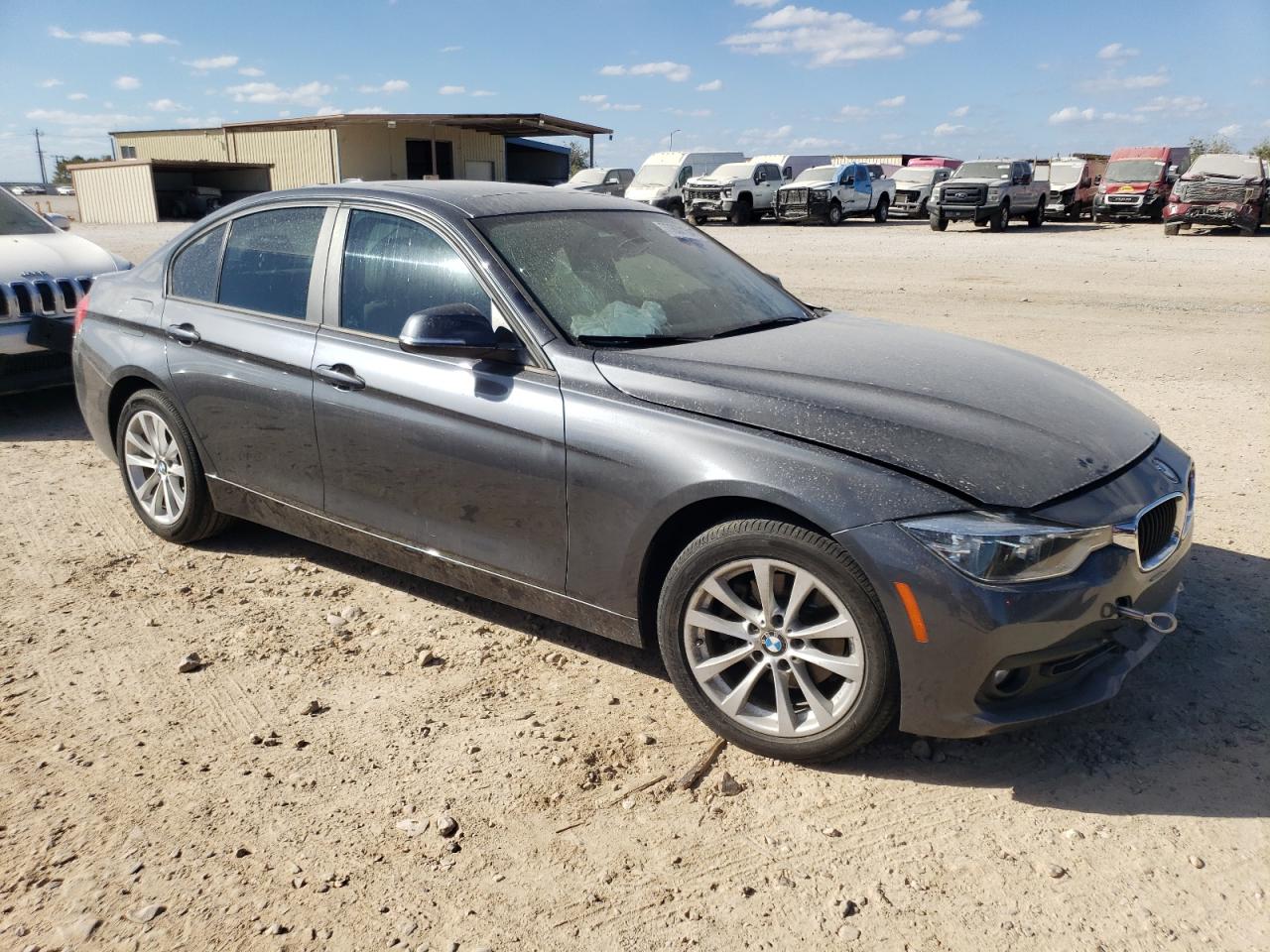 2018 BMW 3er VIN WBA8A9C50JAH12306 Copart auction photo, front end / undercarriage damage thumbnail 4