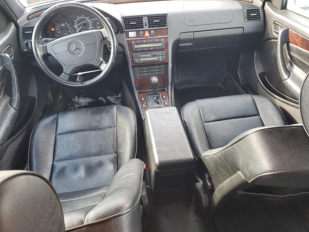 1998 Mercedes-Benz C-klasse VIN WDBHA23G5WA537419 Copart auction photo, front end damage thumbnail 8