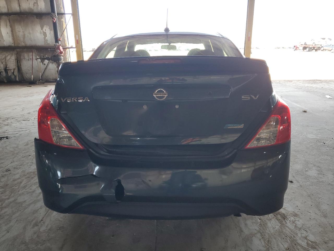 2016 Nissan Versa VIN 3N1CN7AP7GL841011 Copart auction photo, rear end damage thumbnail 6