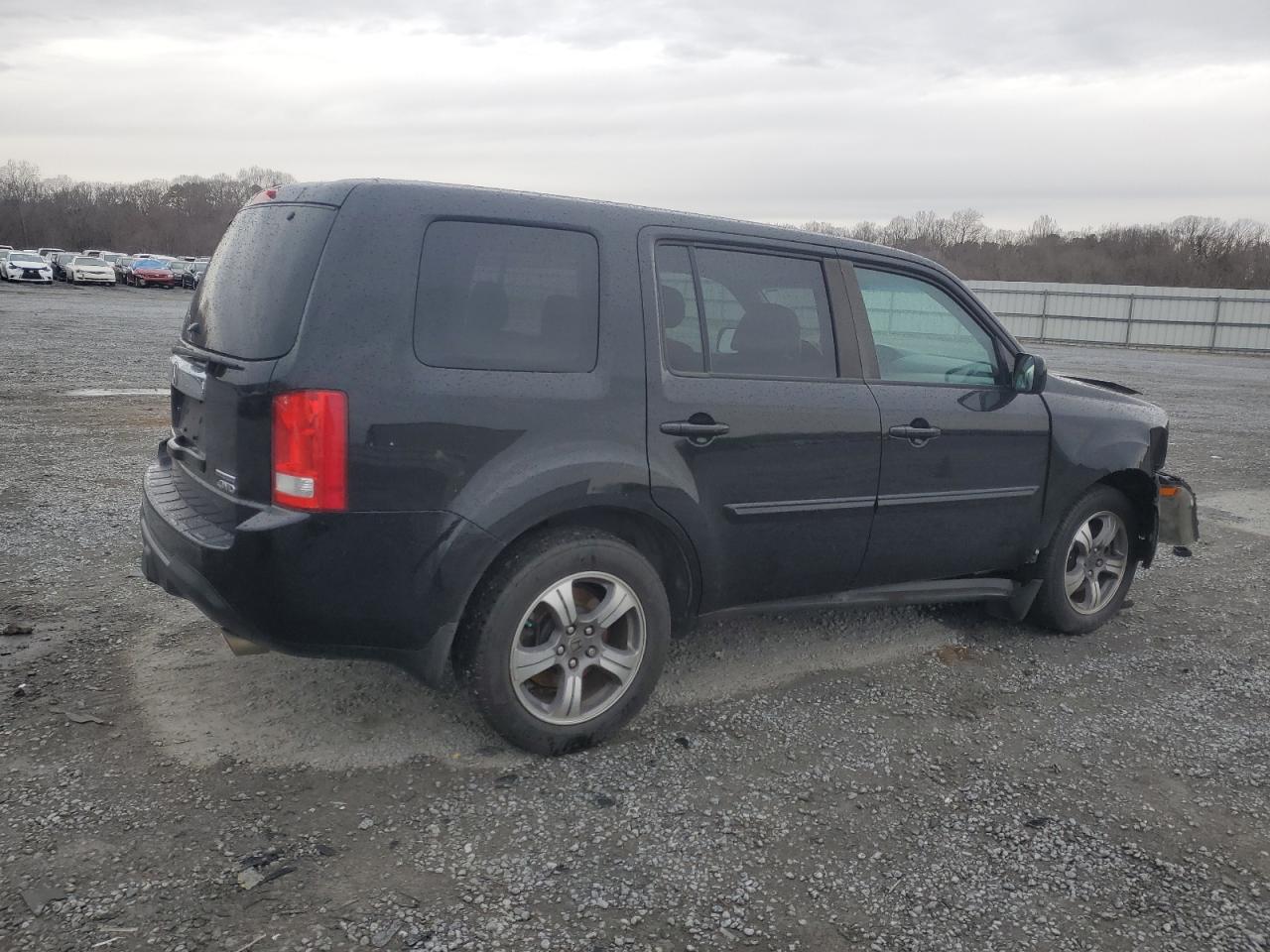 2015 Honda Pilot VIN 5FNYF4H31FB038967 Copart auction photo, front end / minor dent/scratches damage thumbnail 3