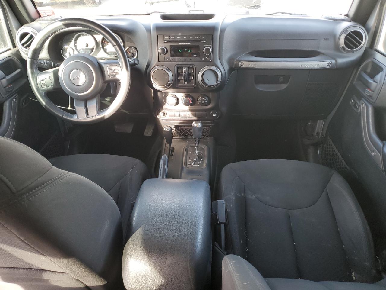 2017 Jeep Wrangler VIN 1C4HJWDG2HL677393 Copart auction photo, side damage thumbnail 8