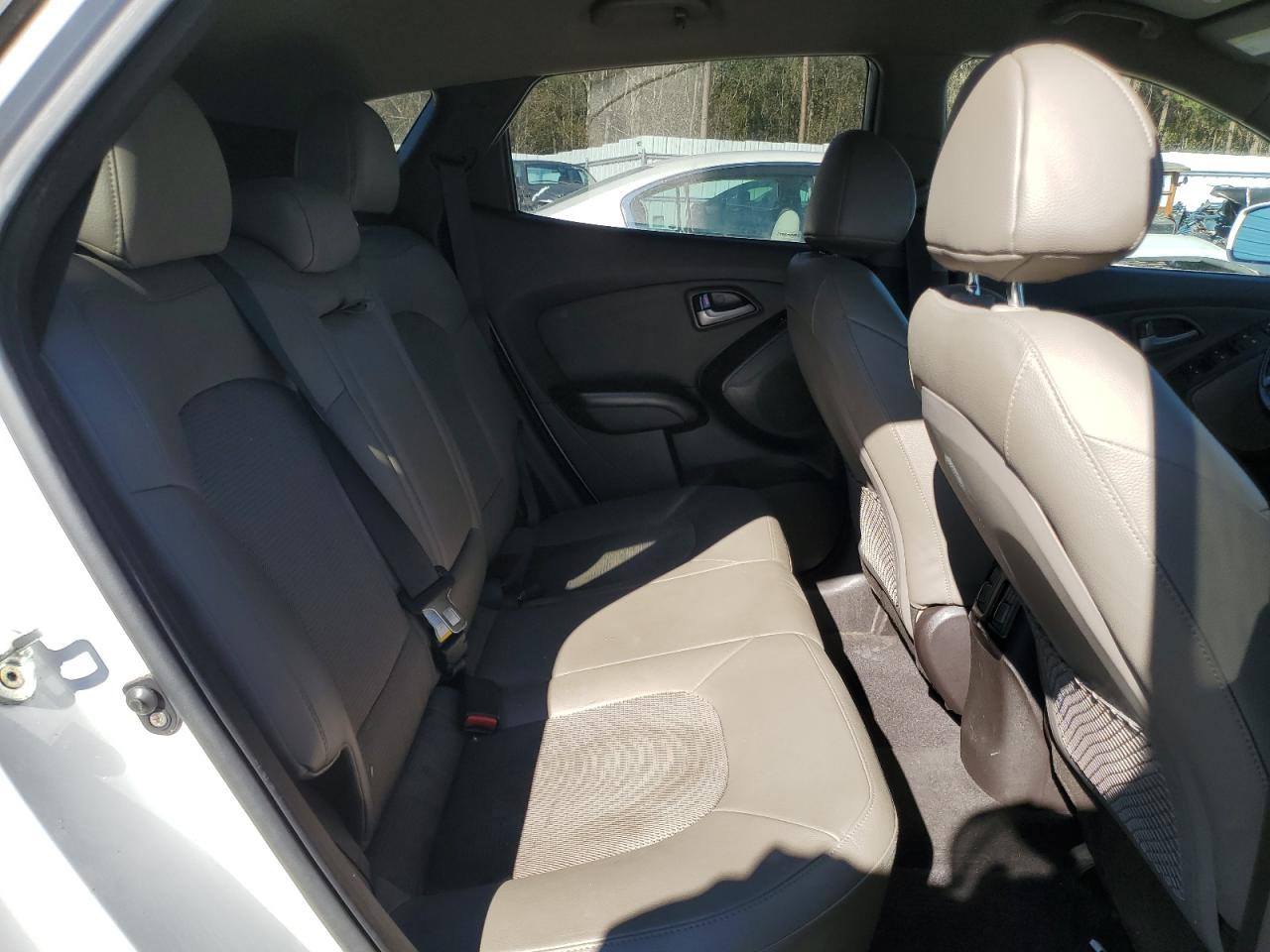 2015 Hyundai Tucson VIN KM8JUCAG5FU109797 Copart auction photo, front end damage thumbnail 11