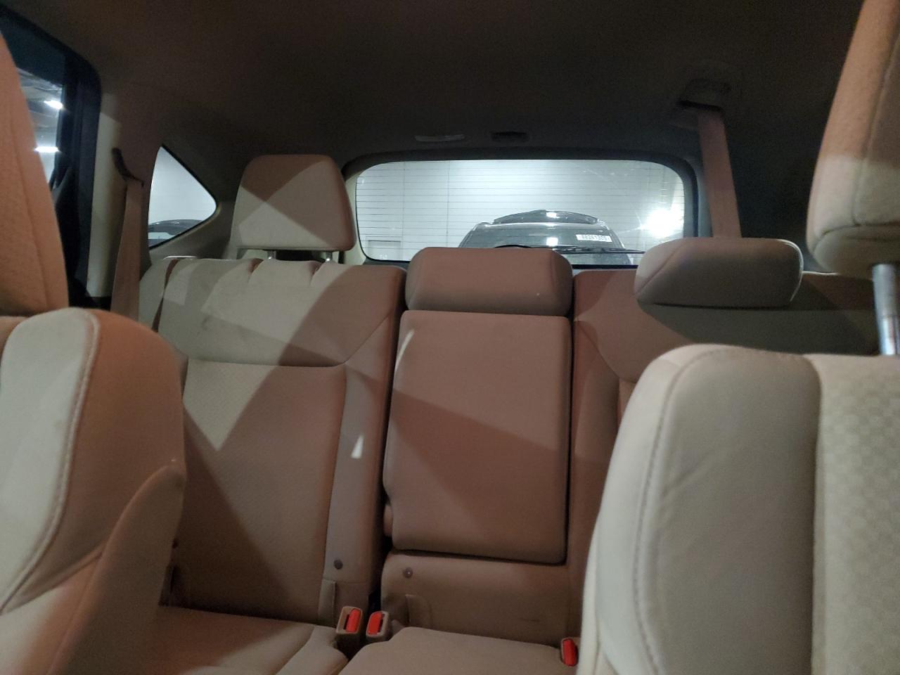 2016 Honda CR-V VIN 5J6RM4H41GL061595 Copart auction photo, rear end / minor dent/scratches damage thumbnail 10