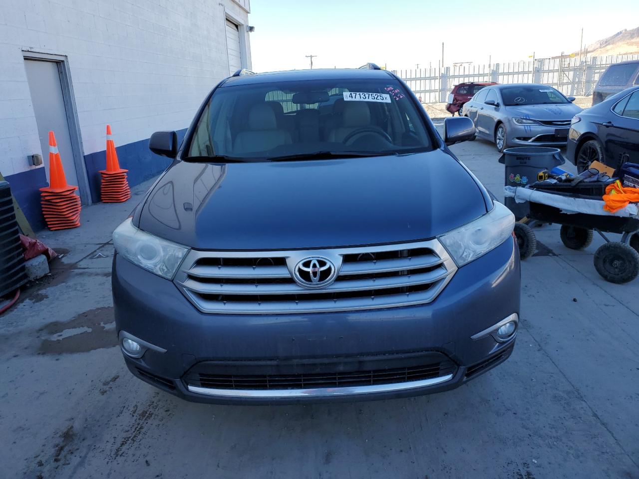 2013 Toyota Highlander VIN 5TDDK3EH2DS260883 Copart auction photo, all over damage thumbnail 5