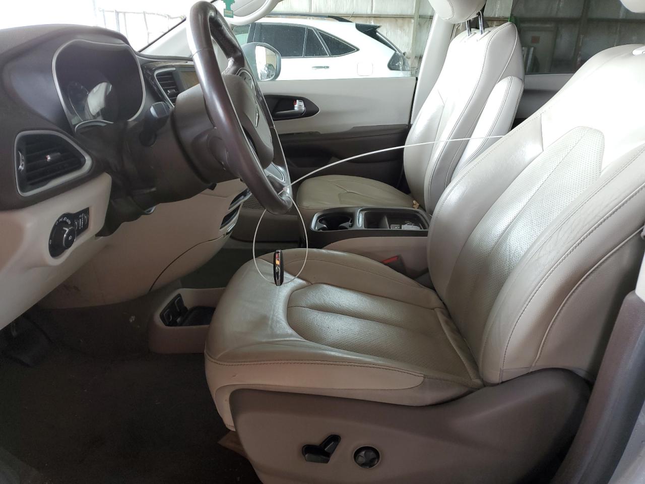 2020 Chrysler Pacifica VIN 2C4RC1BGXLR211182 Copart auction photo, front end damage thumbnail 7