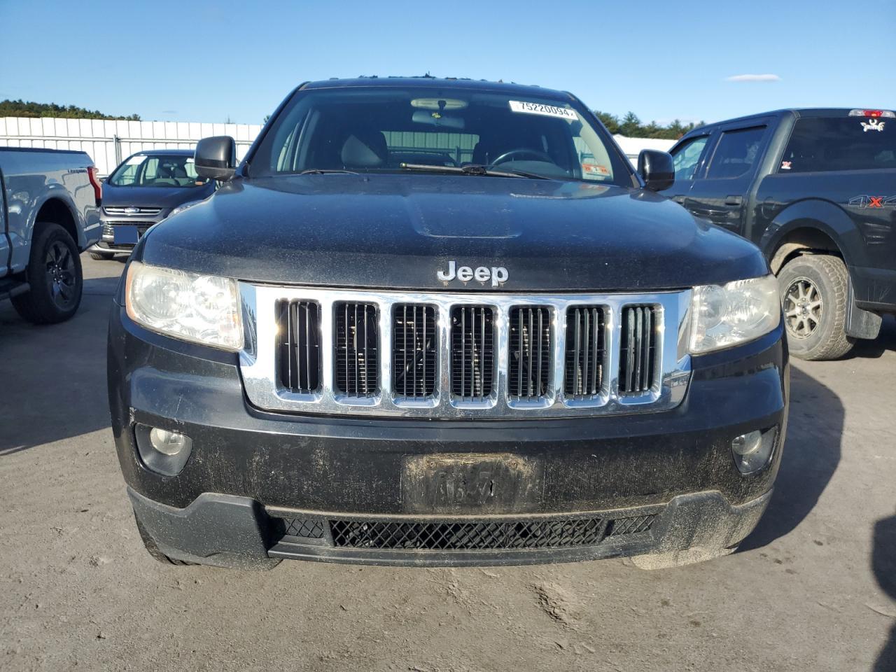 2011 Jeep Grand Cherokee VIN 1J4RR4GG6BC502868 Copart auction photo, side damage thumbnail 5