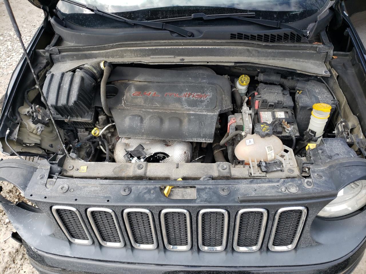 2015 Jeep Renegade VIN ZACCJBBT5FPB48323 Copart auction photo, front end / side damage thumbnail 13