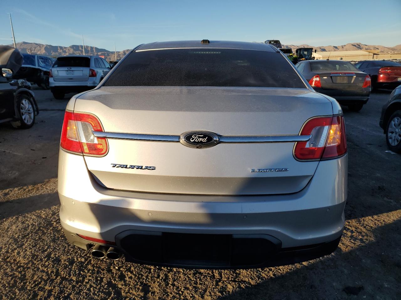 2012 Ford Taurus VIN 1FAHP2FW1CG104925 Copart auction photo, side / front end damage thumbnail 6