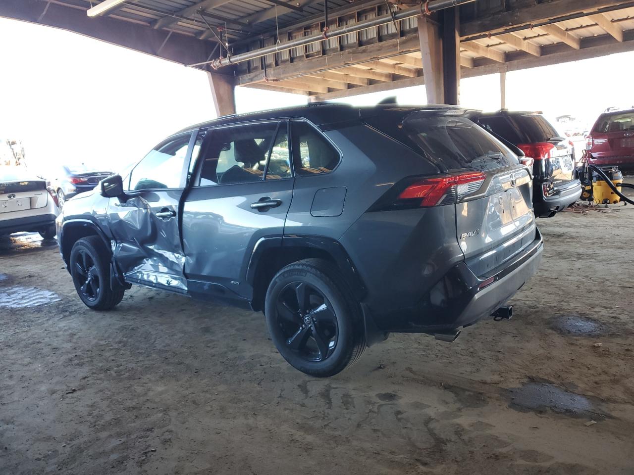 2021 Toyota RAV 4 VIN 2T3E6RFV2MW005259 Copart auction photo, side damage thumbnail 2