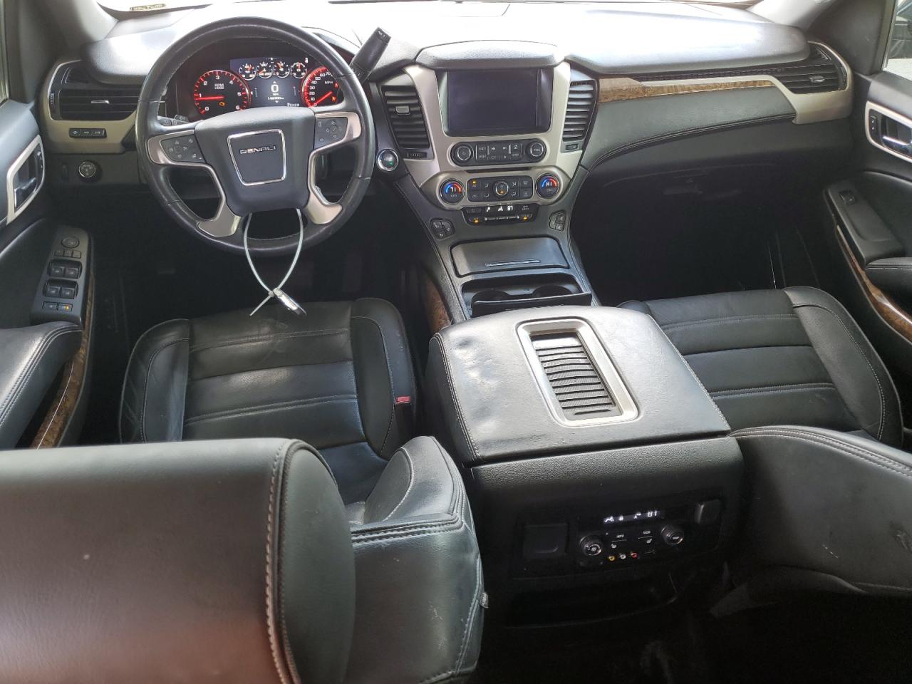 2015 GMC Yukon VIN 1GKS1CKJXFR729368 Copart auction photo, front end / hail damage thumbnail 8