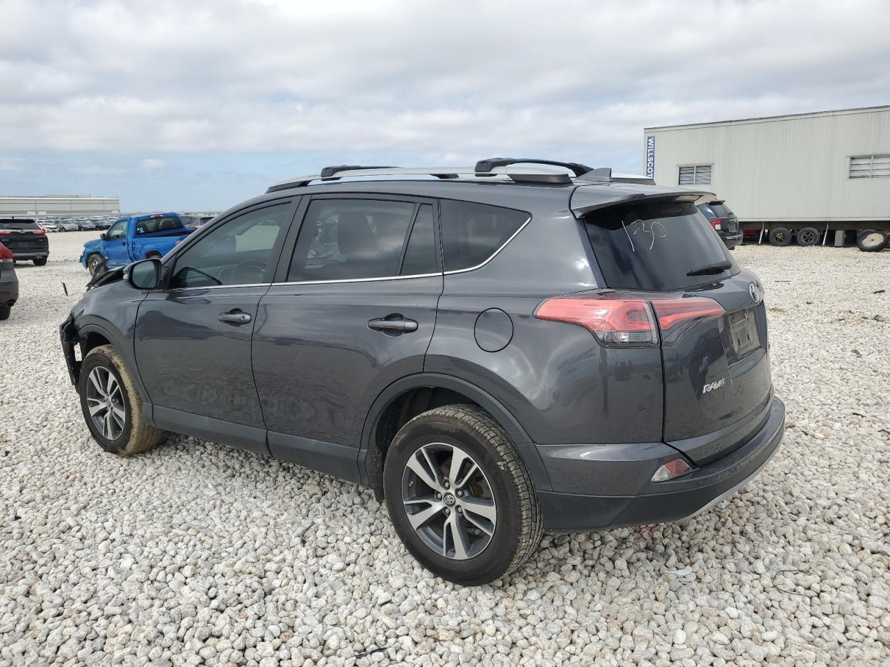 2018 Toyota RAV 4 VIN 2T3WFREV6JW515146 Copart auction photo, front end damage thumbnail 2