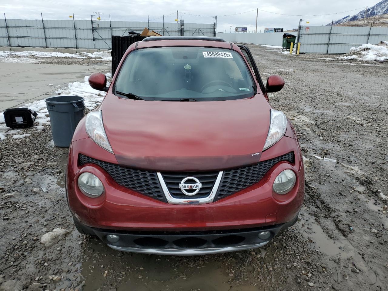 2011 Nissan Juke VIN JN8AF5MV8BT015437 Copart auction photo, front end / side damage thumbnail 5
