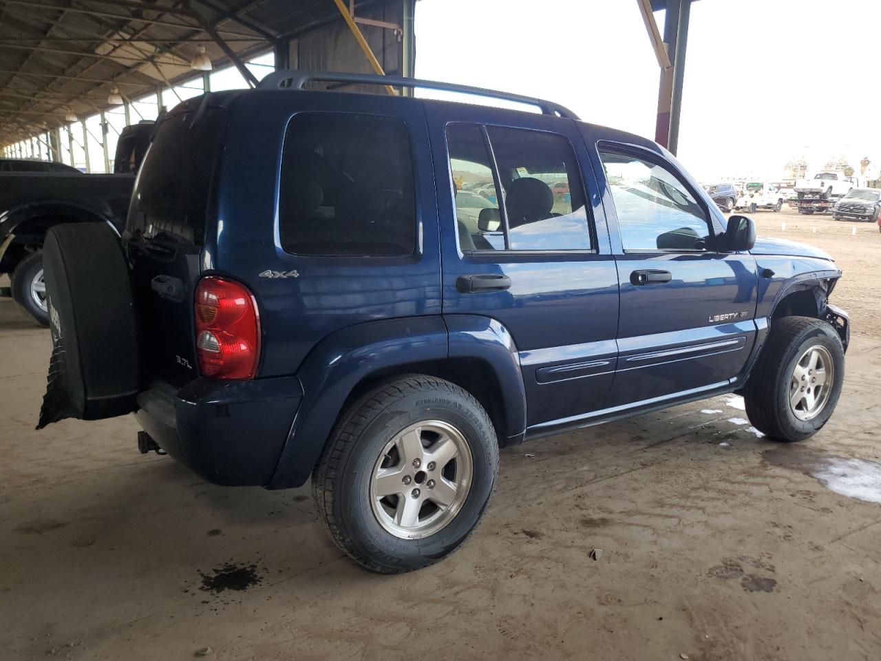 2002 Jeep Liberty (North America) VIN 1J8GL58K22W246520 Copart auction photo, front end / rear end damage thumbnail 3