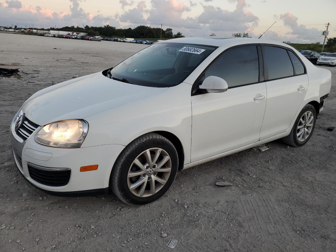 2010 Volkswagen Jetta VIN 3VWRX7AJ2AM160556
