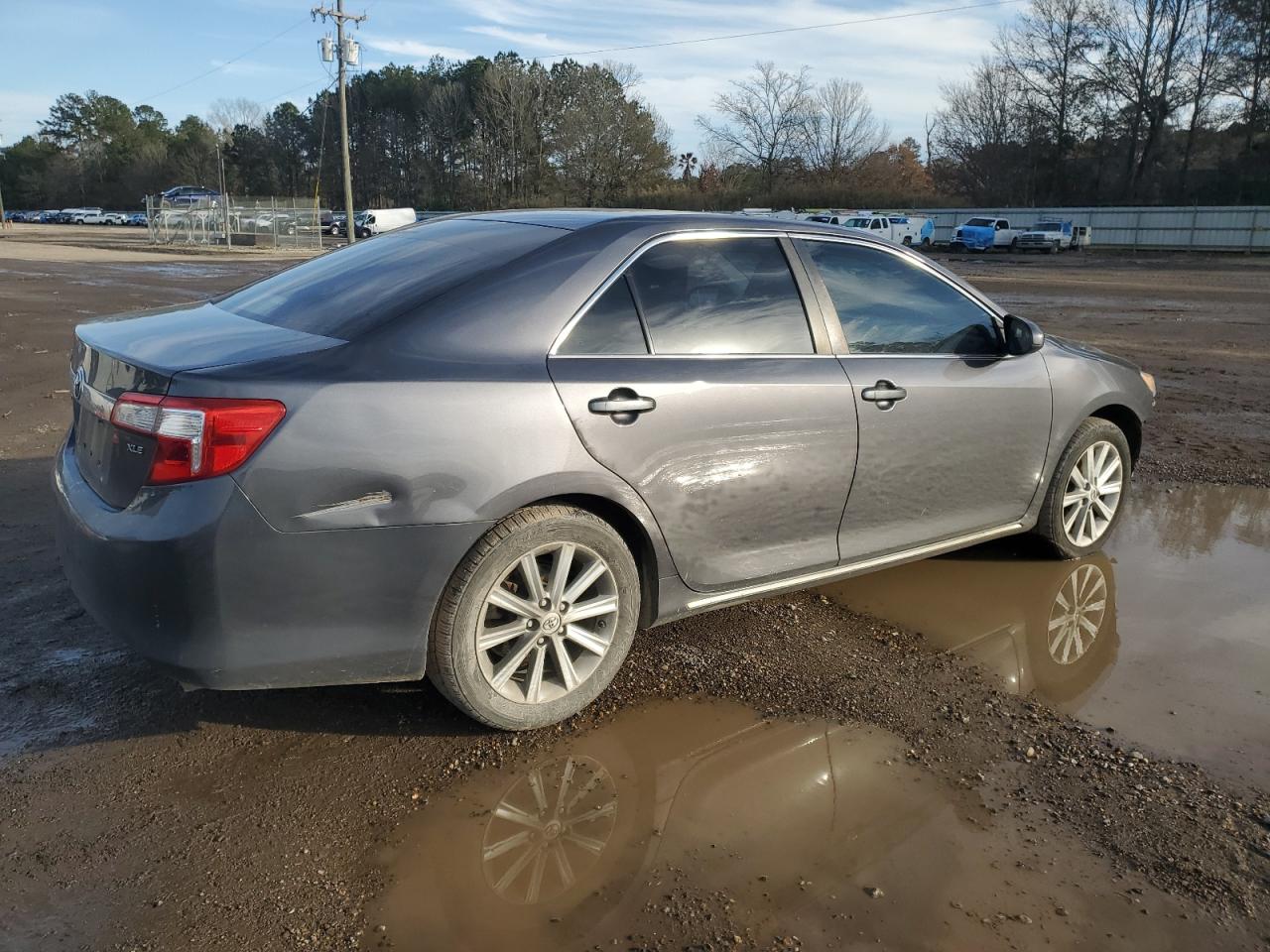 2014 Toyota Camry VIN 4T4BF1FK4ER355891 Copart auction photo, front end / side damage thumbnail 3