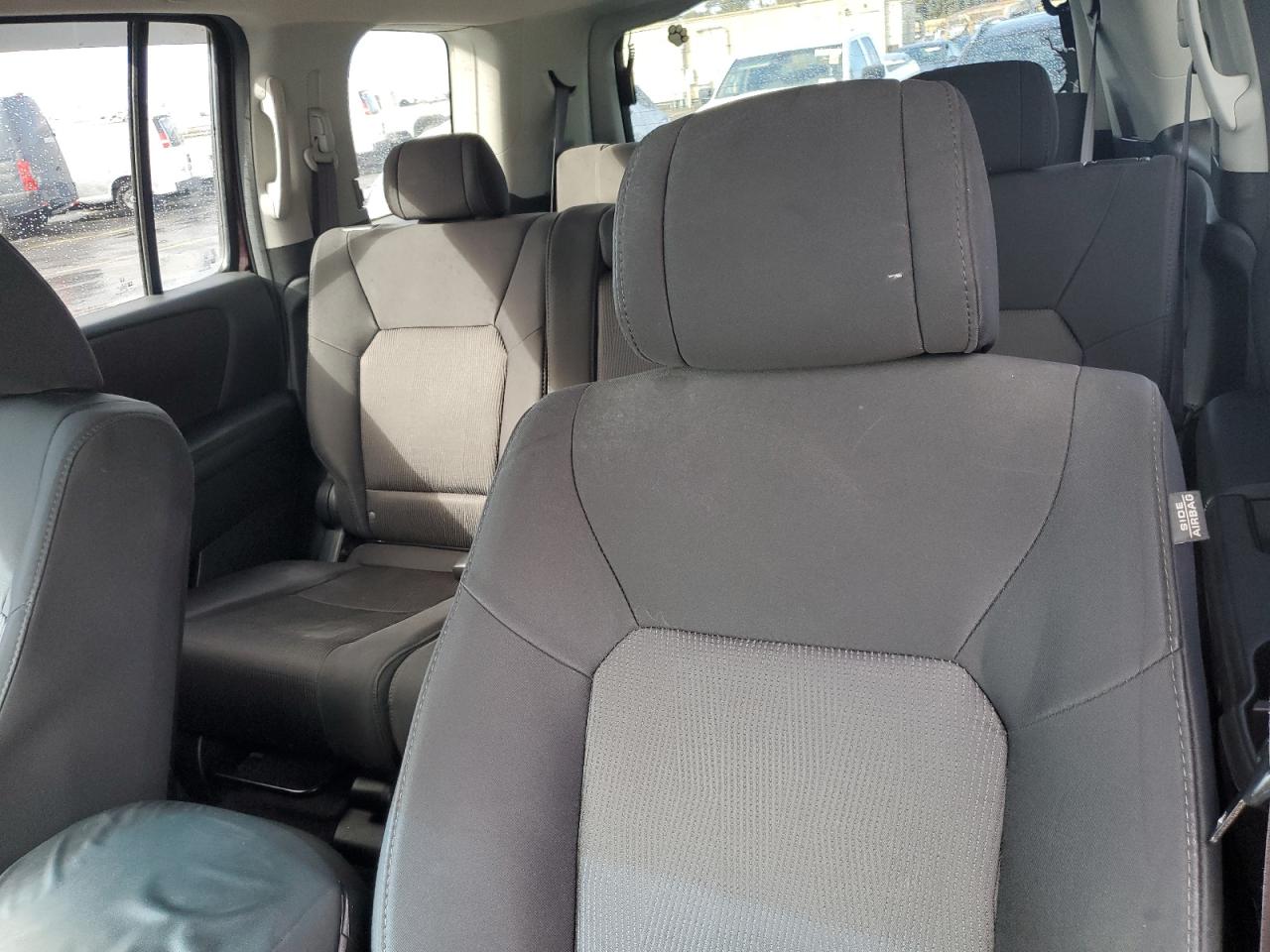 2010 Honda Pilot VIN 5FNYF3H43AB001558 Copart auction photo, rear end damage thumbnail 10