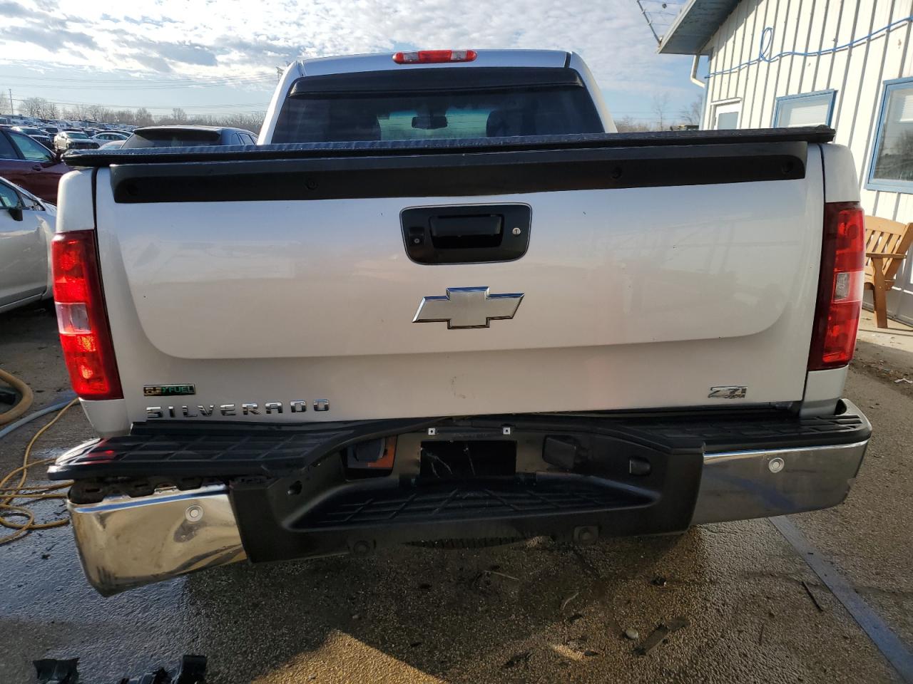 2011 Chevrolet Silverado VIN 3GCPKSE35BG161756 Copart auction photo, front end / rear end damage thumbnail 6