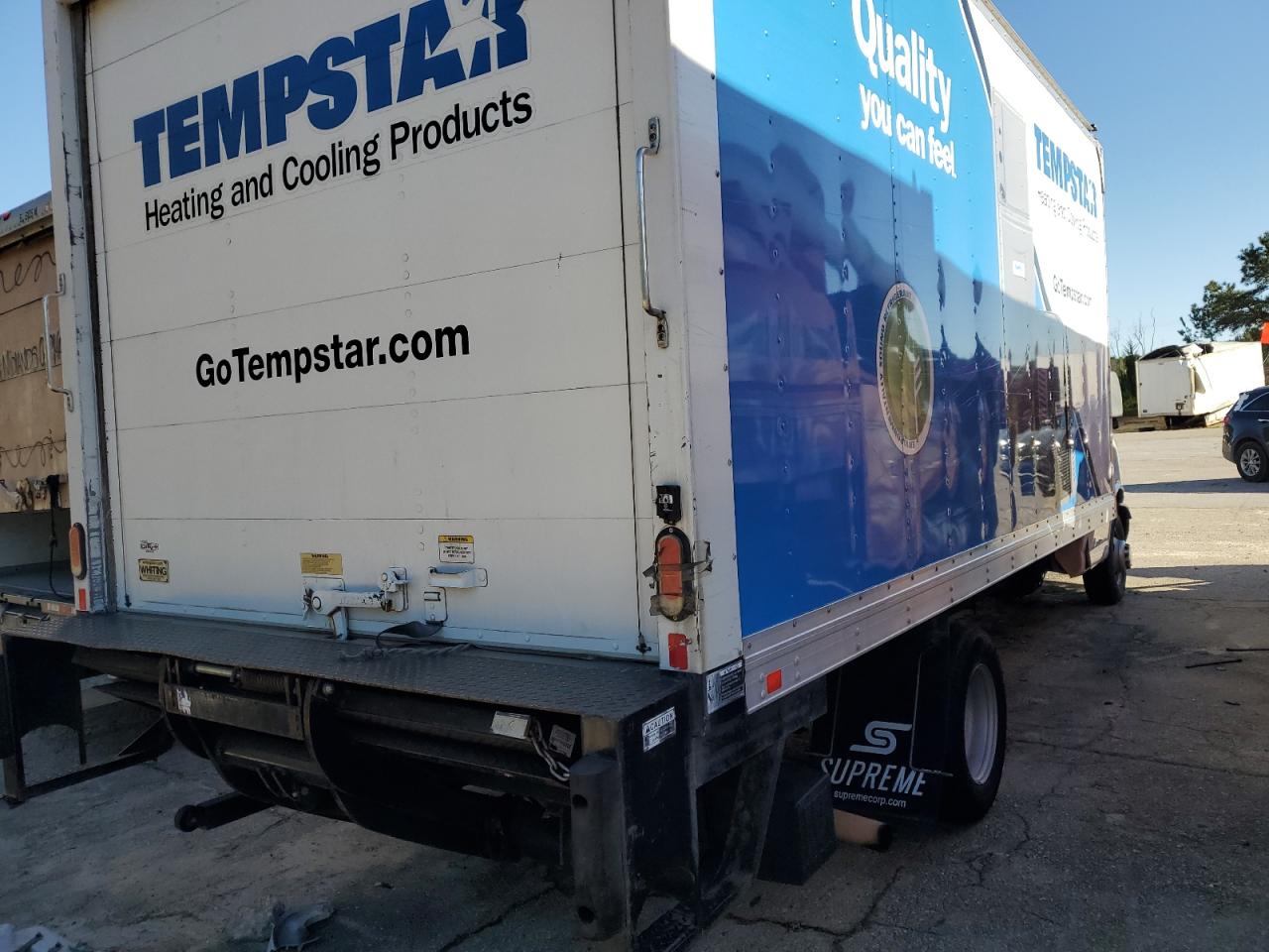 2018 Chevrolet Express VIN 1HA3GTCG0JN002799 Copart auction photo, front end damage thumbnail 3