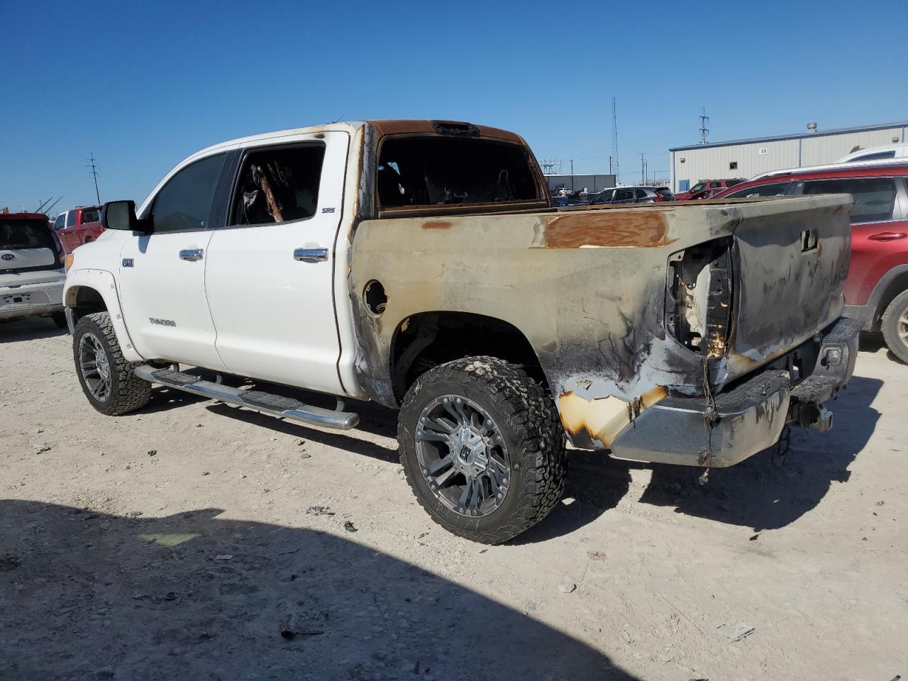 2016 Toyota Tundra VIN 5TFDW5F13GX535919 Copart auction photo, burn - interior / mechanical damage thumbnail 2