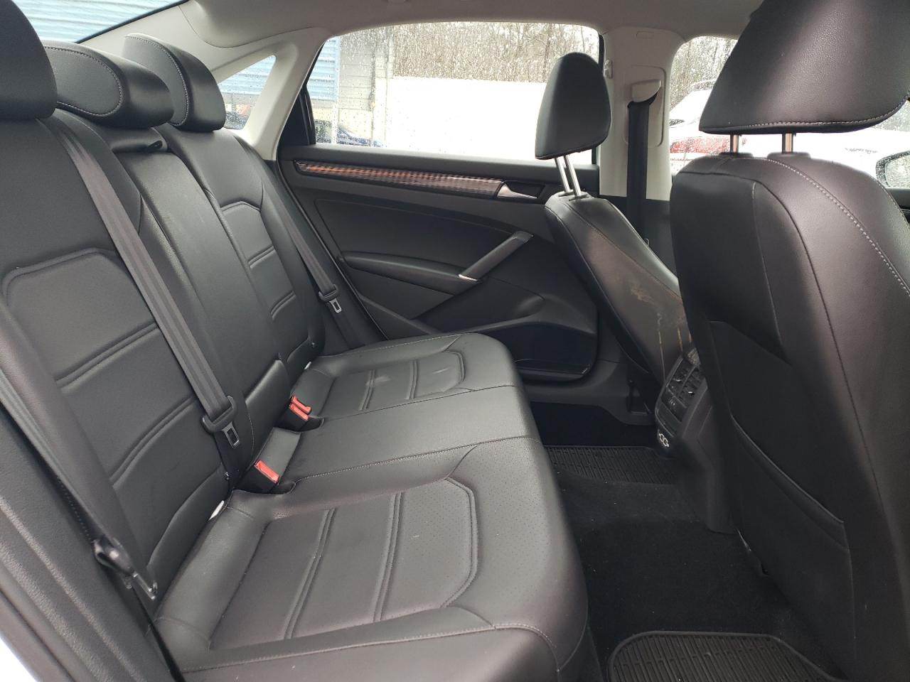 2020 Volkswagen Passat VIN 1VWMA7A30LC018563 Copart auction photo, side / minor dent/scratches damage thumbnail 10